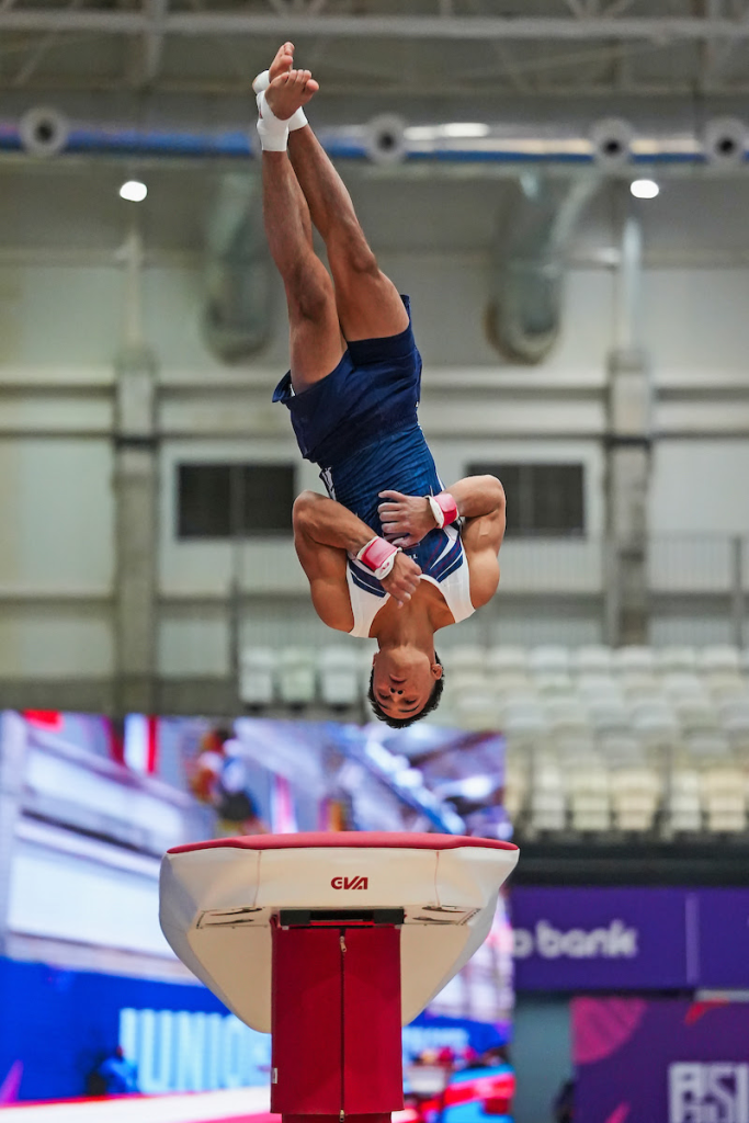 ASUNCION, PARAGUAY. AUGUST 22nd: Jensuel Soto, from Puerto Rico, during the Men's Vault competition of the 2025 Junior Pan American Games, held at the Gymnastics Pavilion, in Asuncion, Paraguay. (PHOTO BY LUIS LICONA/STRAFFON IMAGES/MANDATORY CREDIT/EDITORIAL USE/NOT FOR SALE/NOT ARCHIVE)